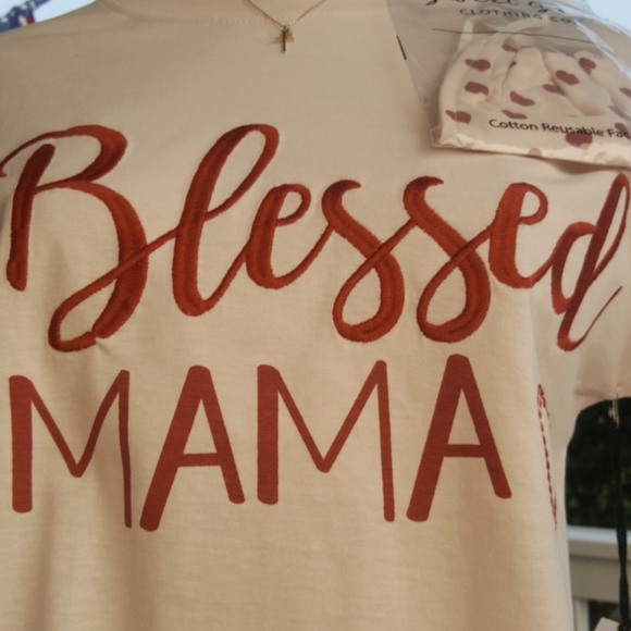 SWEET SOUL CLOTHING CO. ♡ NWT Sweet "Blessed MAMA 🤍" Short Sleeve T-Shirt S - Picture 14 of 17